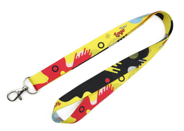 Farbenfroher gelber Polyester-Lanyard mit künstlerischem Muster und "Your Logo"-Aufdruck, ideal für kreative und auffällige Markenpräsentationen. Erhältlich bei AMGS Group.
