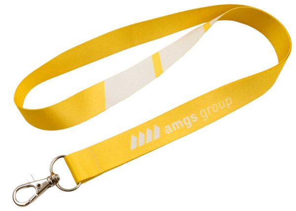 Leuchtgelber Polyester-Lanyard mit weißen Streifen und Karabiner, ideal für maximale Sichtbarkeit Ihrer Marke auf Veranstaltungen. Erhältlich bei AMGS Group.